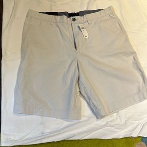 Size 34 New with Tag Banana Republic Aiden Shorts